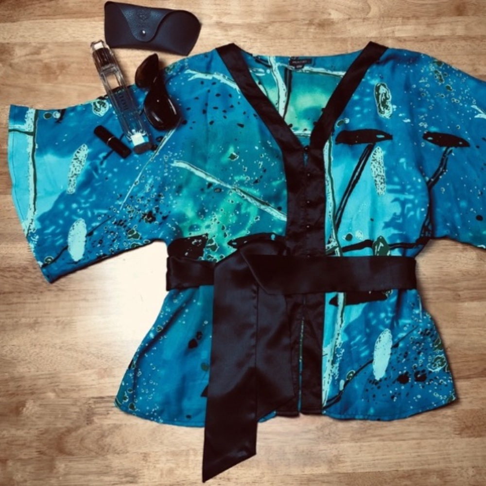 👜👓Piano Kimono Blouse Sz. S